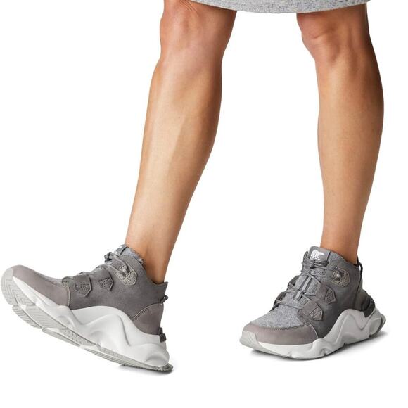 NWT Sorel Women's Kinetic Rngd Caribou Boot in "Quarry, Sea Salt" Gray Size 7.5 - Picture 3 of 15